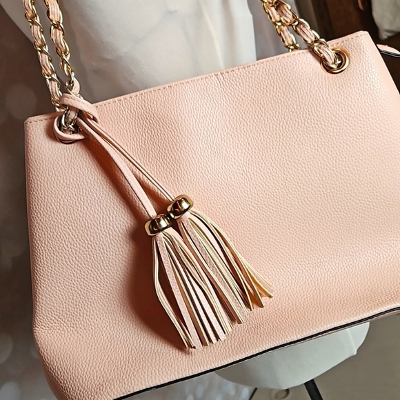 Unbranded Pink Shoulder Bag With Chain Straps - Picture 2 of 14